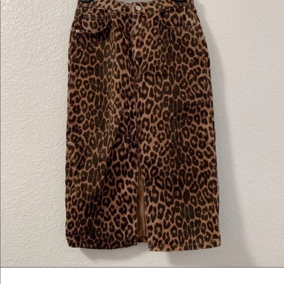 Zara leopard denim skirt - Picture 3 of 6